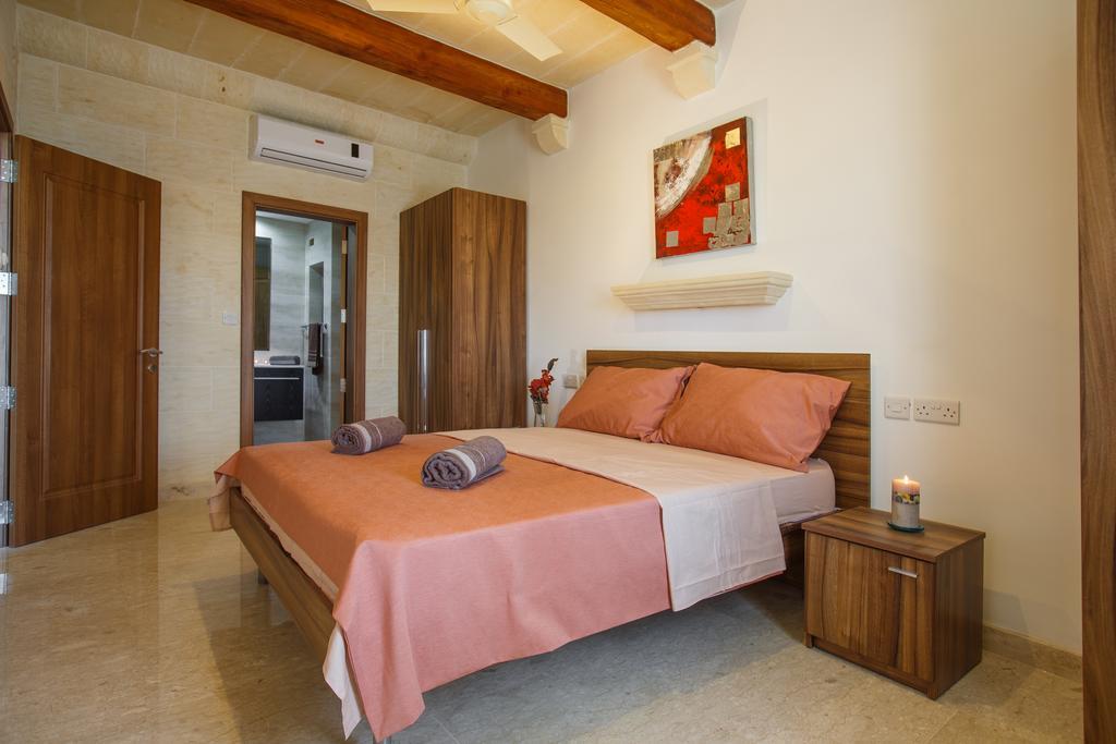 Carini Farmhouses Għarb Habitación foto