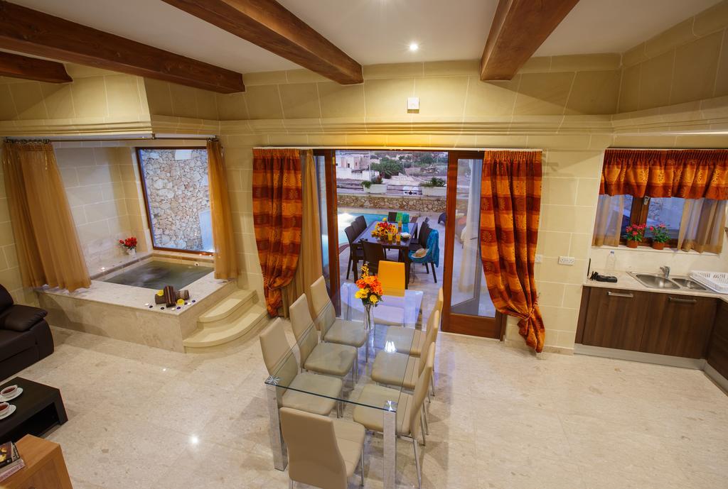 Carini Farmhouses Għarb Habitación foto