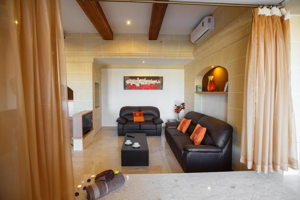 Carini Farmhouses Għarb Habitación foto